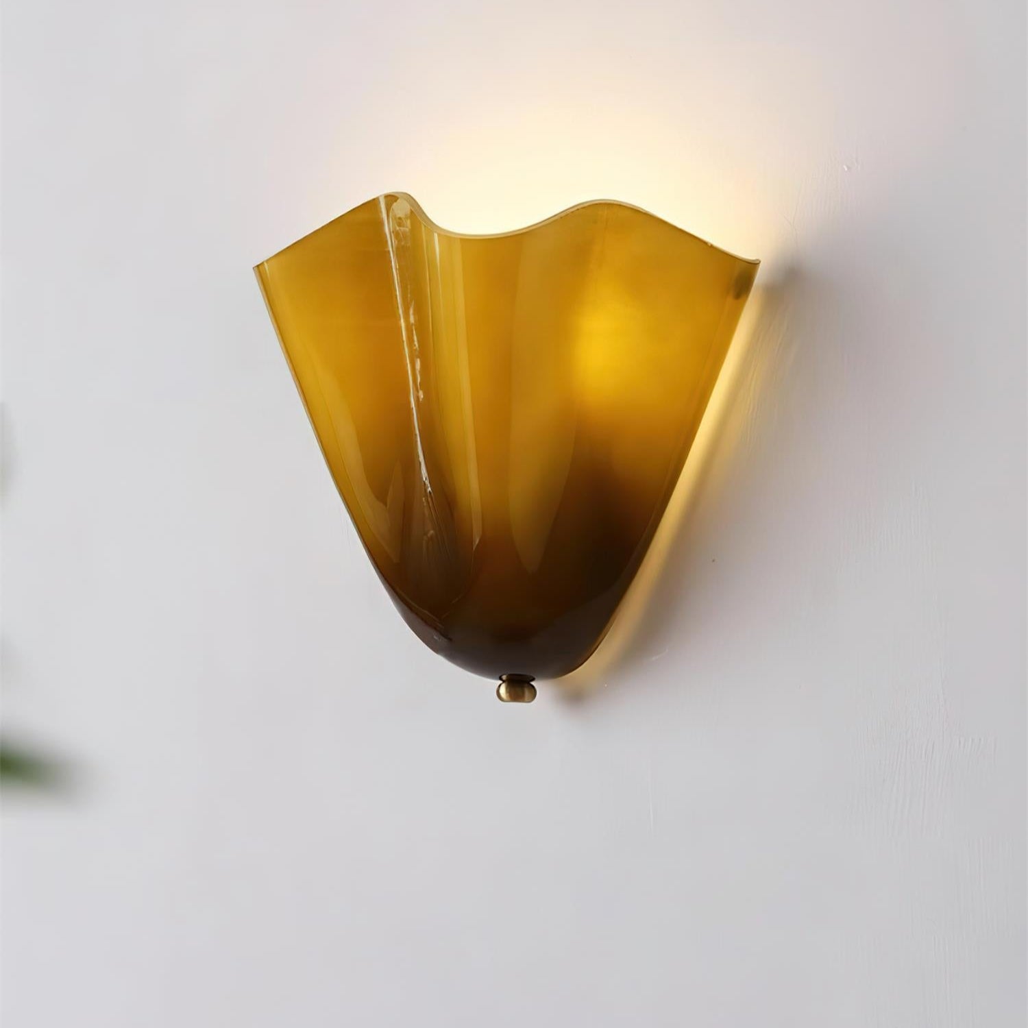 Elara Wall Lamp - Neutral Decor