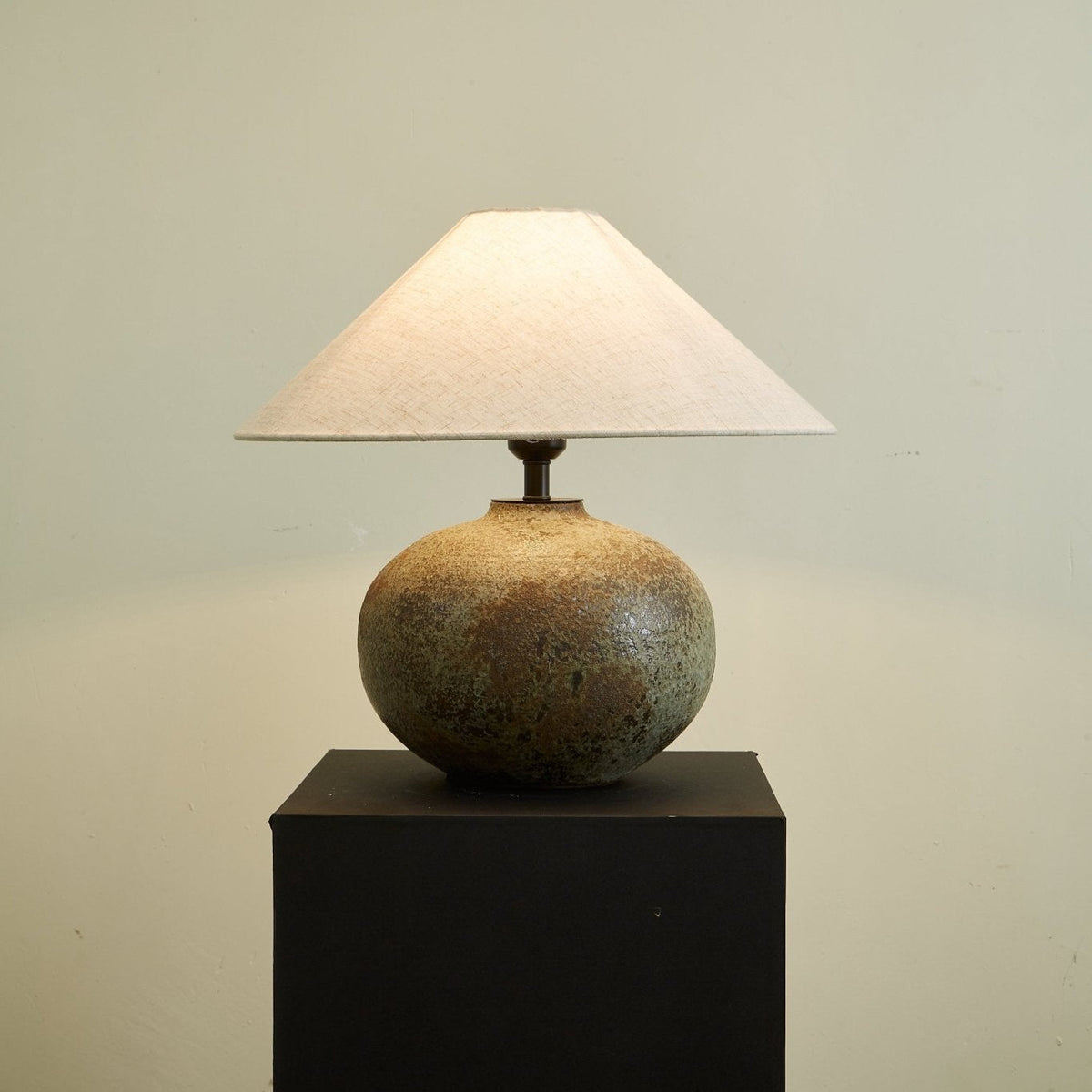 Faye Modern Ceramics Table Lamp