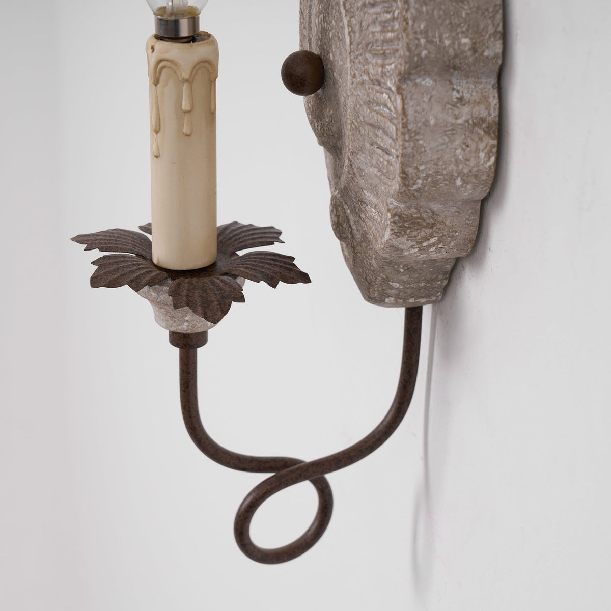Veda Wood Indoor Wall Lamp