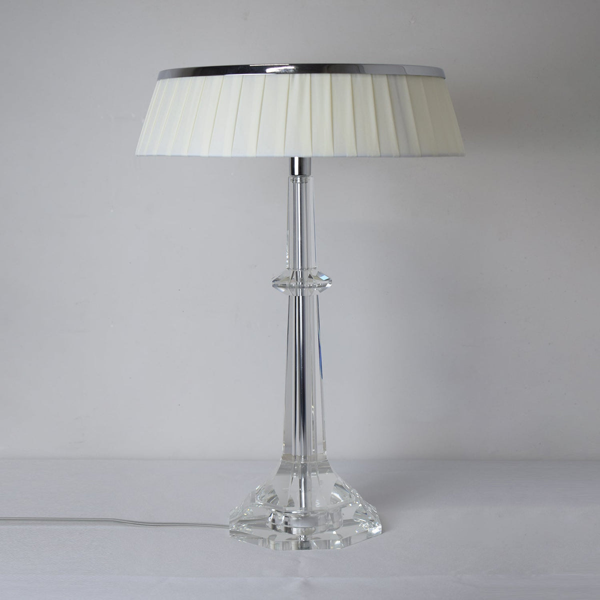 Haloza Fabric Luxurious Table Lamp