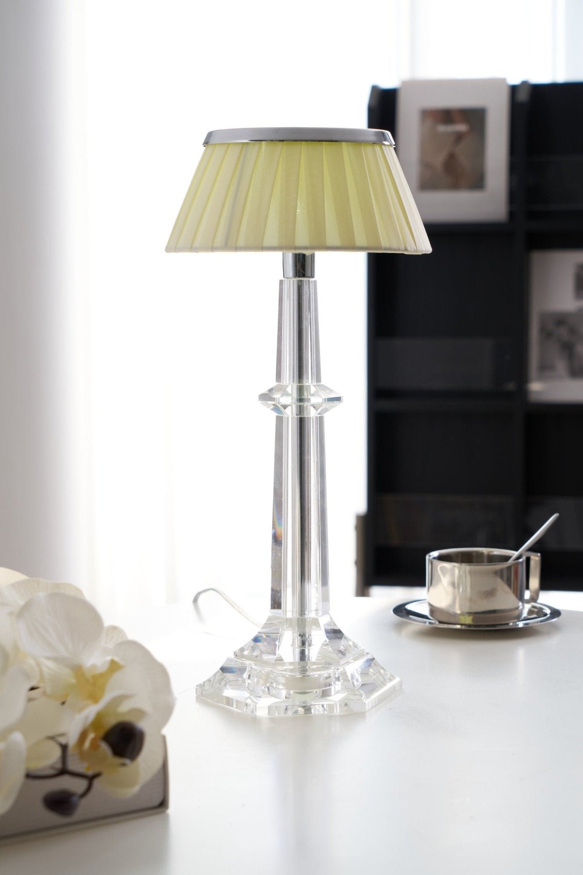 Haloza Fabric Luxurious Table Lamp