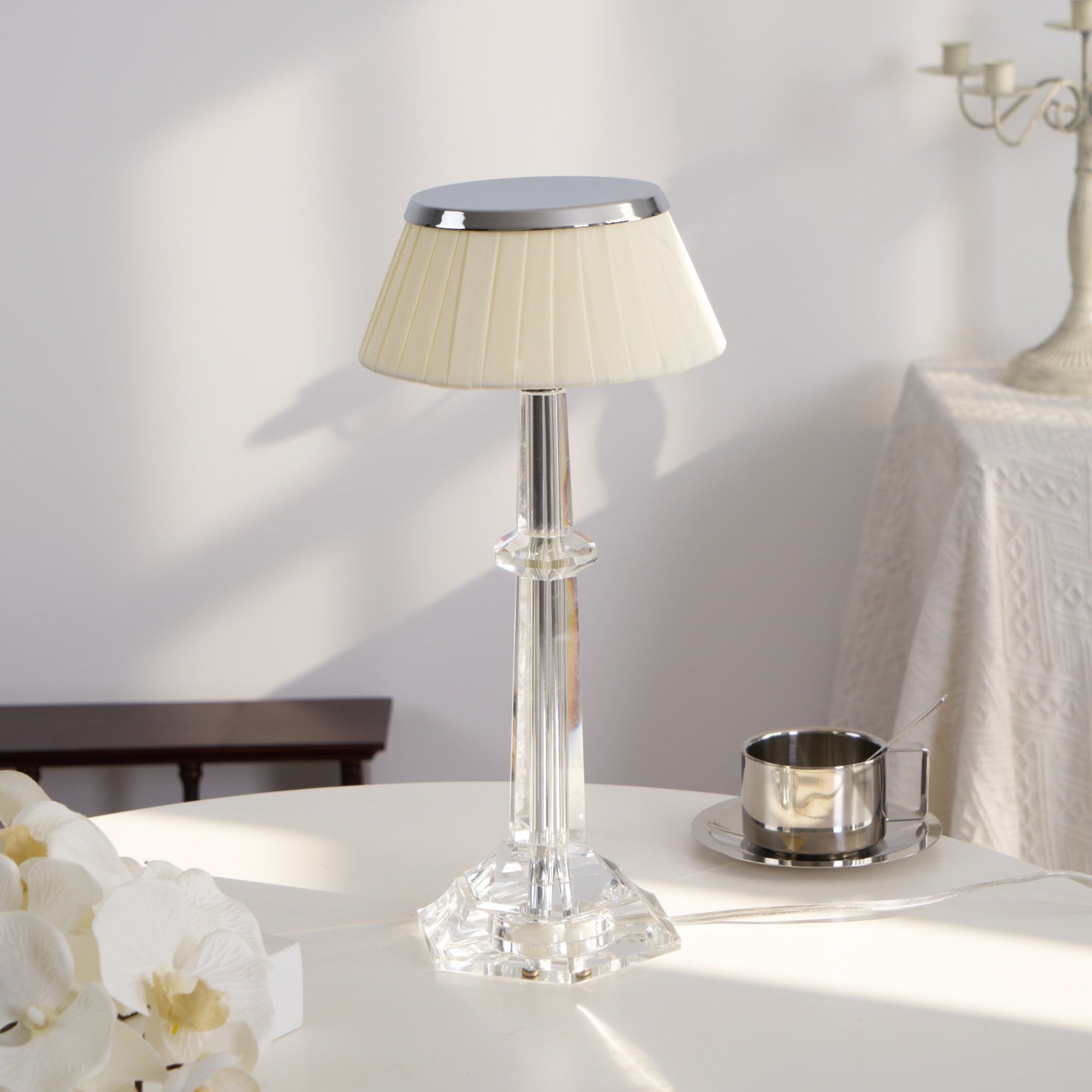 Haloza Fabric Luxurious Table Lamp
