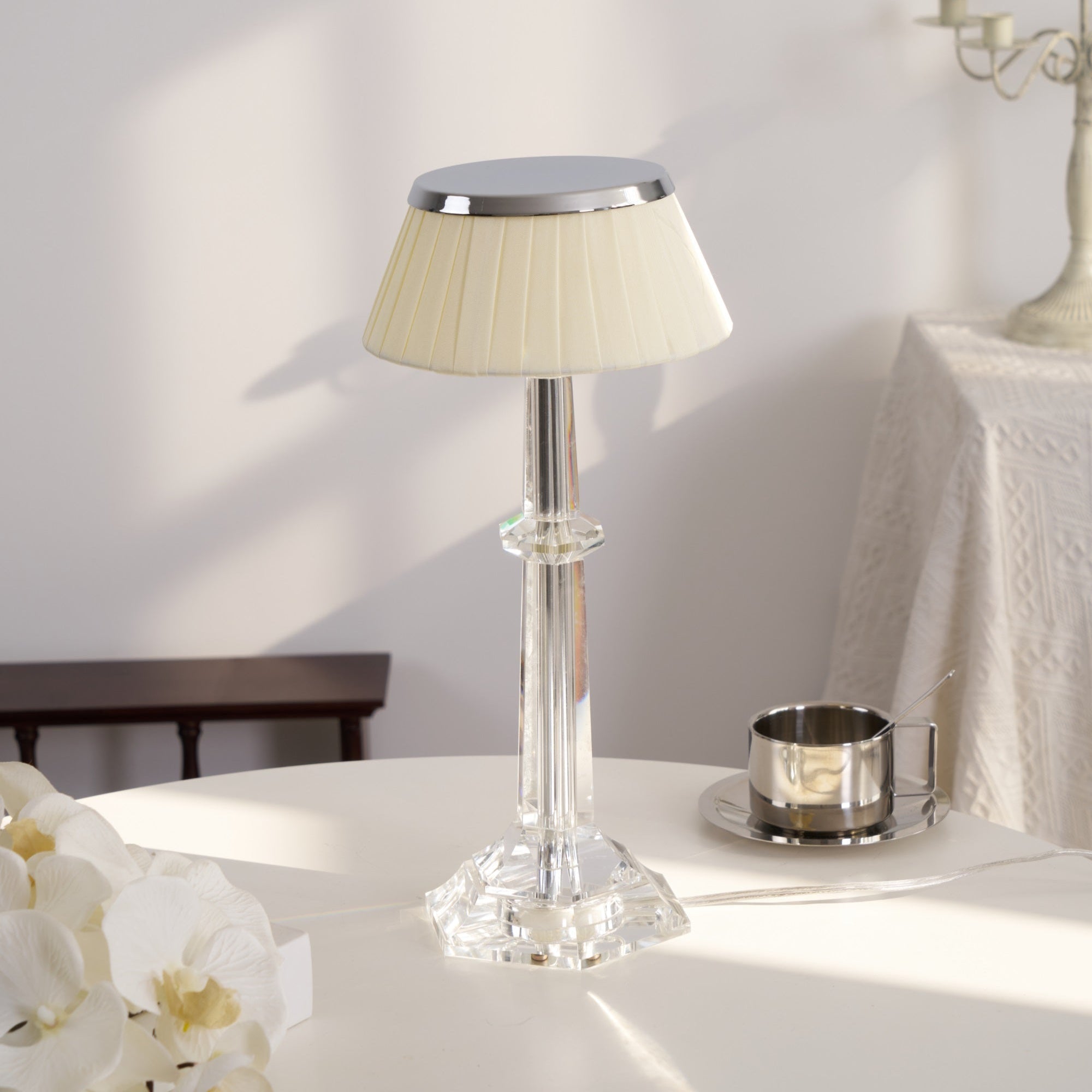 Haloza Fabric Luxurious Table Lamp