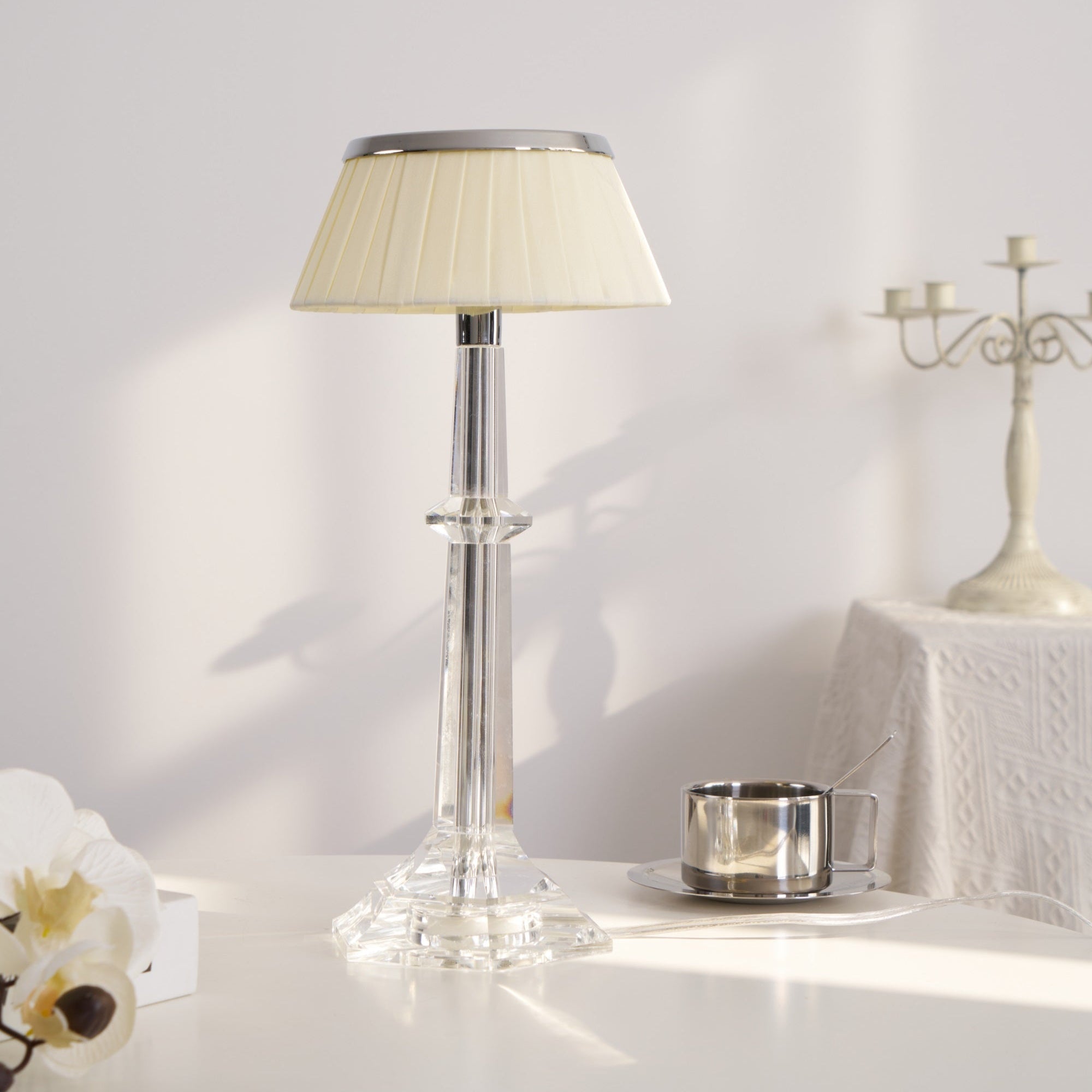 Haloza Fabric Luxurious Table Lamp