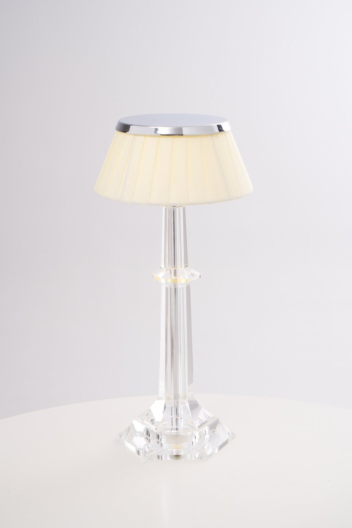 Haloza Fabric Luxurious Table Lamp