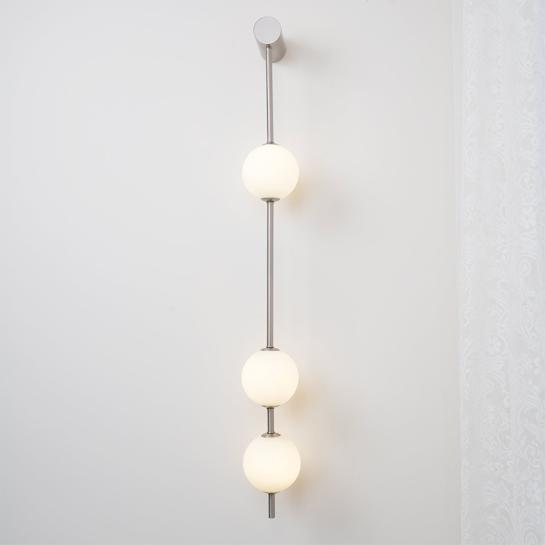 Lustra Wall Lamp Vertical Balls Brass - Neutral Decor