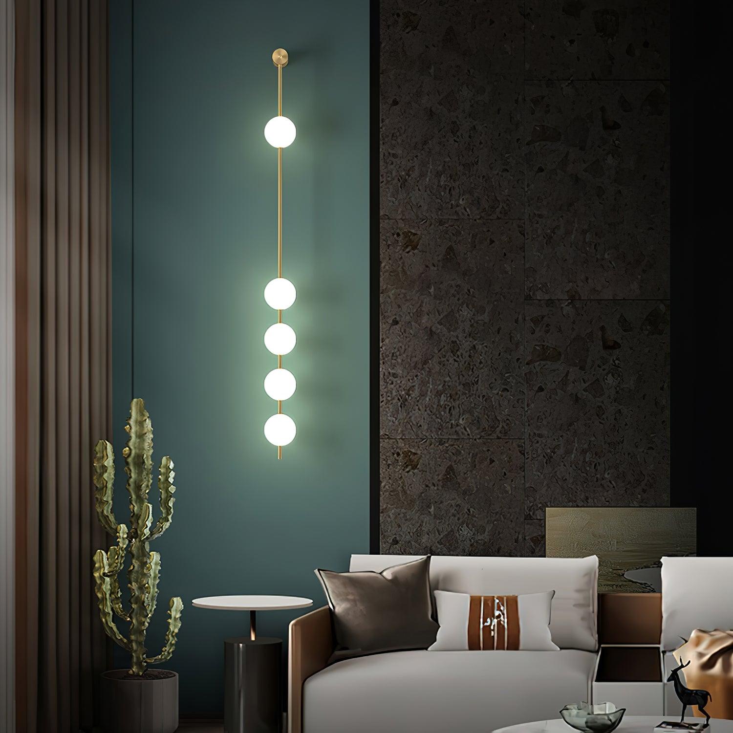 Lustra Wall Lamp Vertical Balls Brass - Neutral Decor