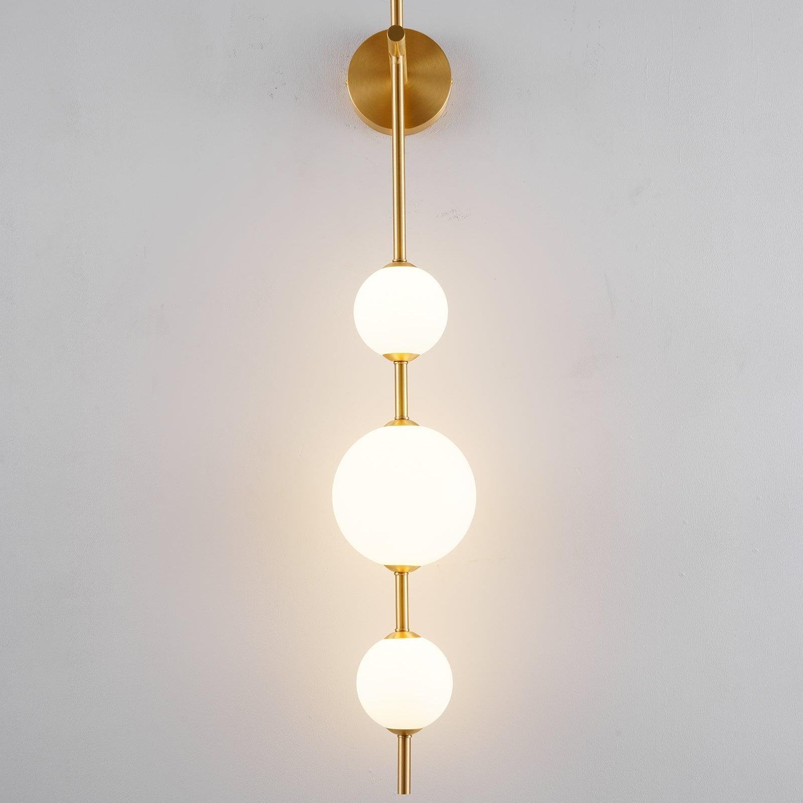 Ilraeia Vertical Globe Plug-in Wall Lamp