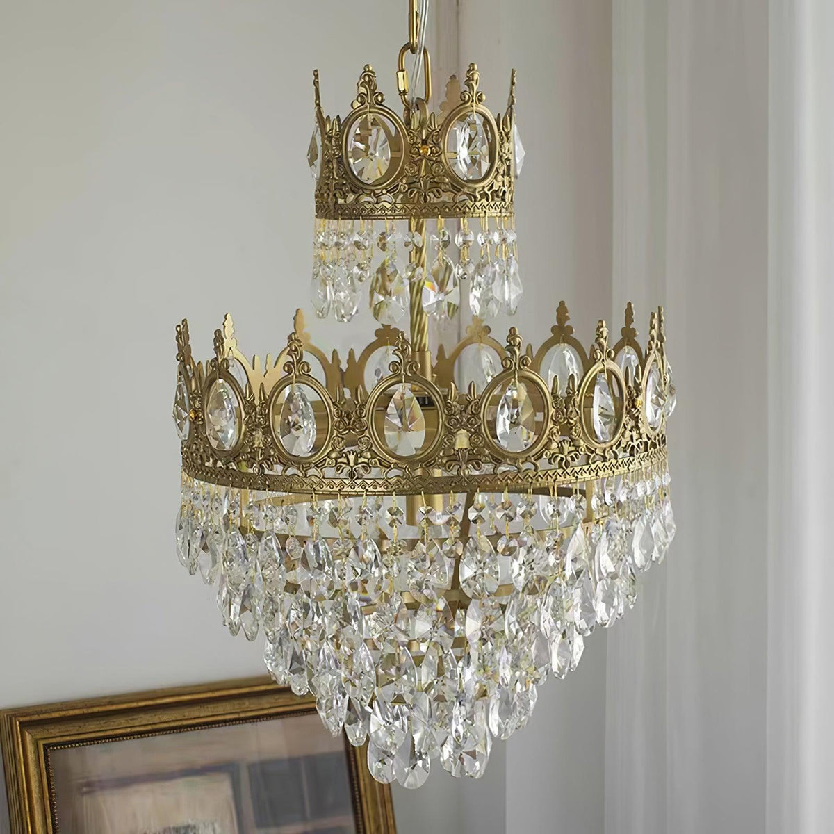 Luxeian Vintage Crystal Chandelier