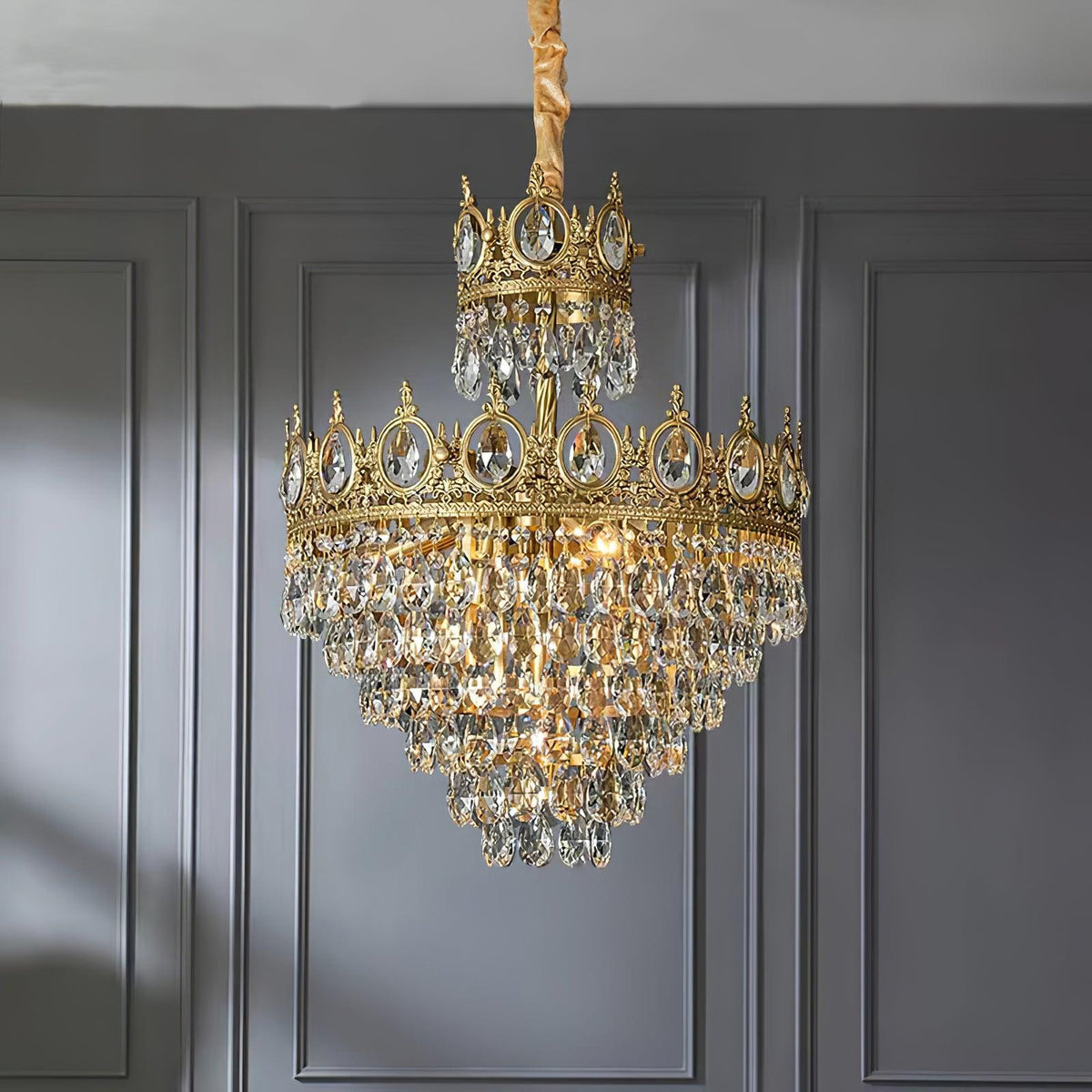 Luxeian Vintage Crystal Chandelier
