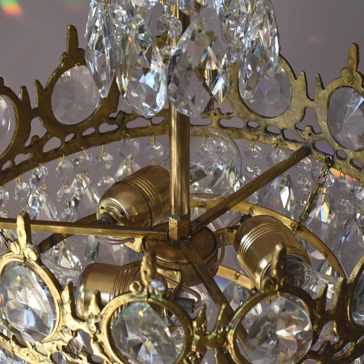 Luxeian Vintage Crystal Chandelier