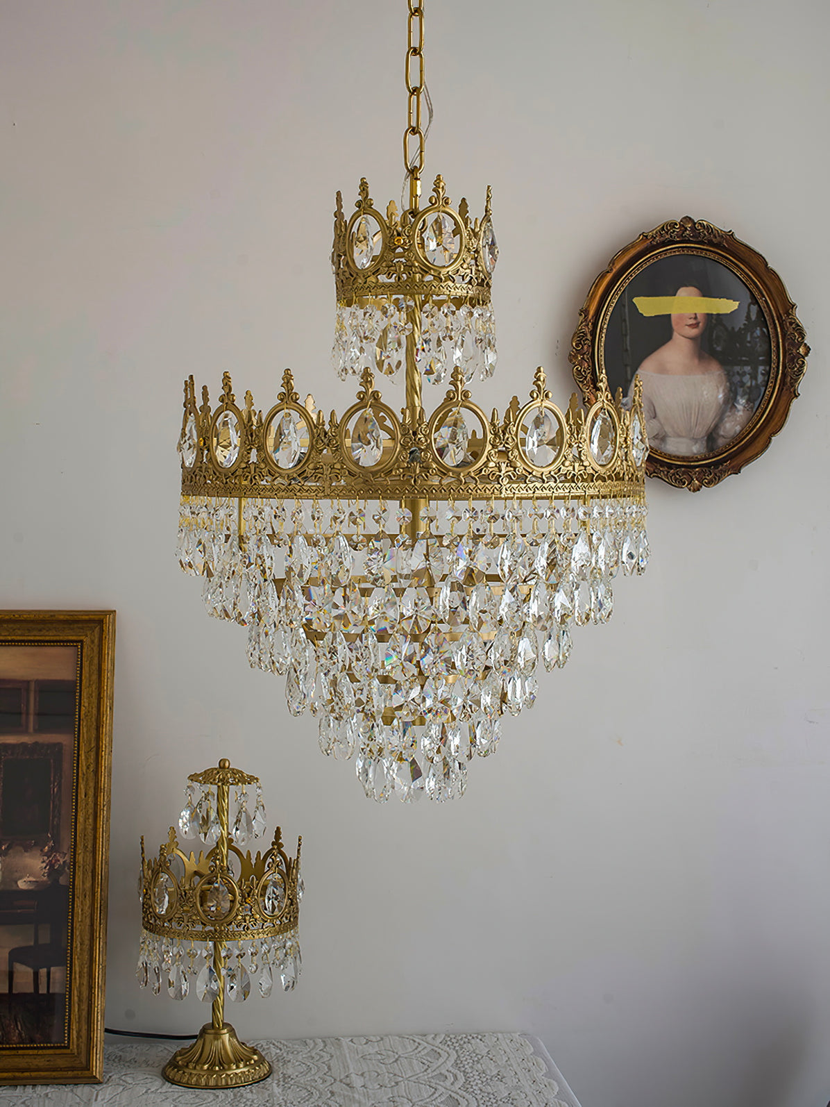 Luxeian Vintage Crystal Chandelier