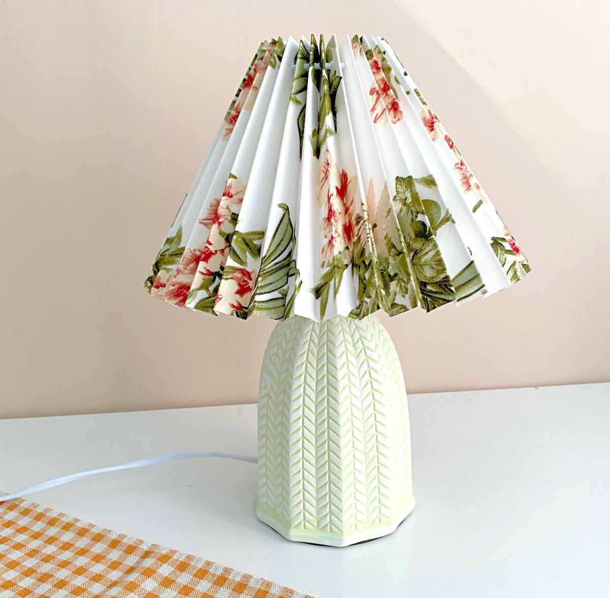 Xenlor Fabric Vintage Table Lamp