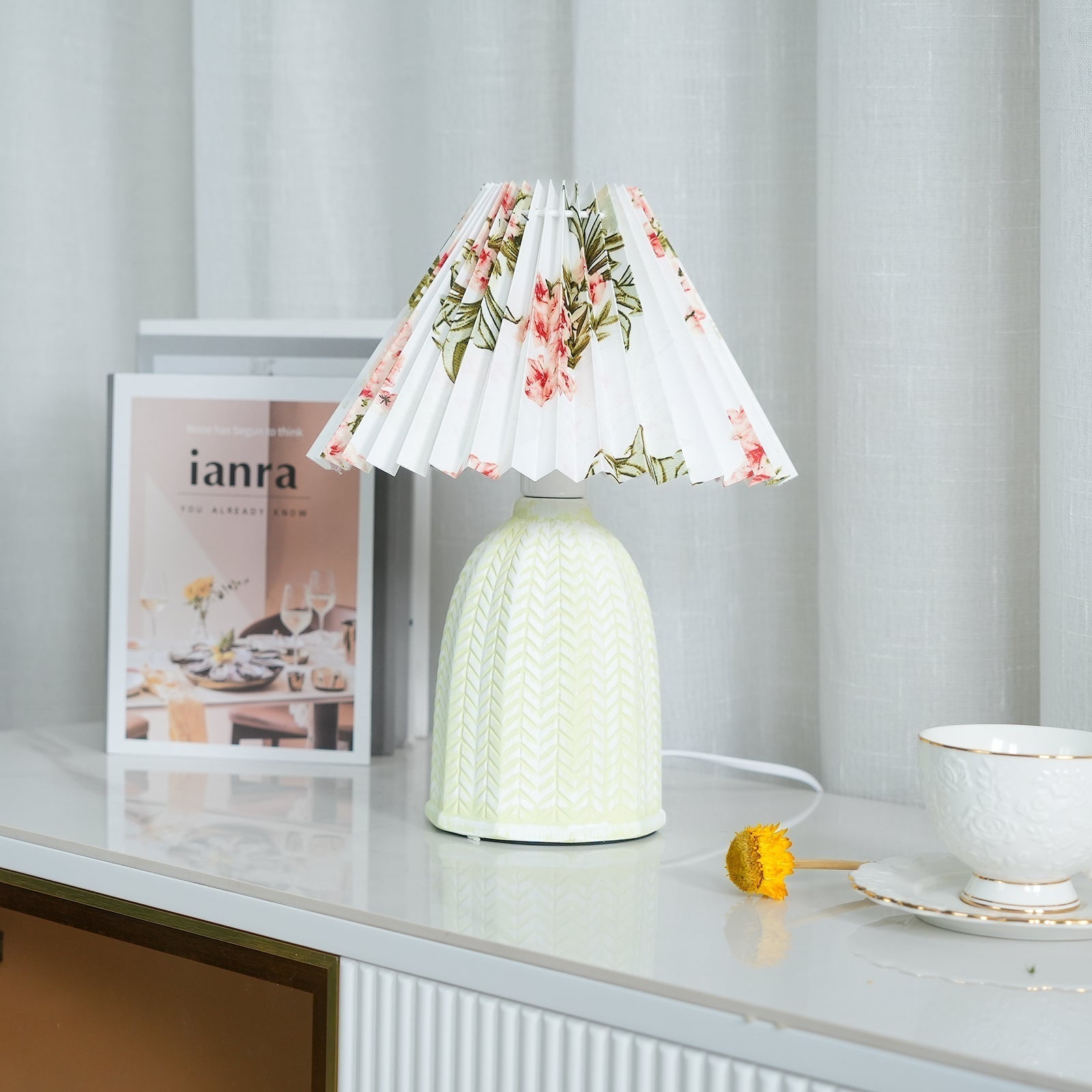 Xenlor Fabric Vintage Table Lamp