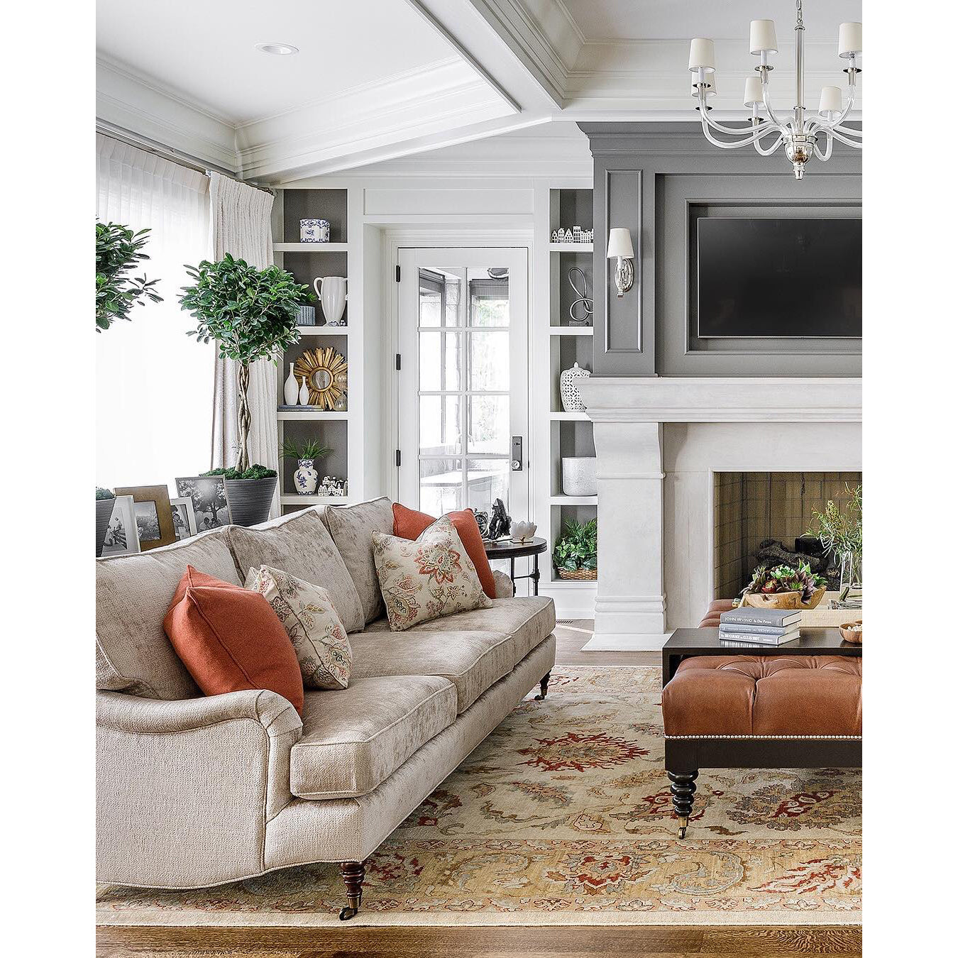 Calinora Chandelier