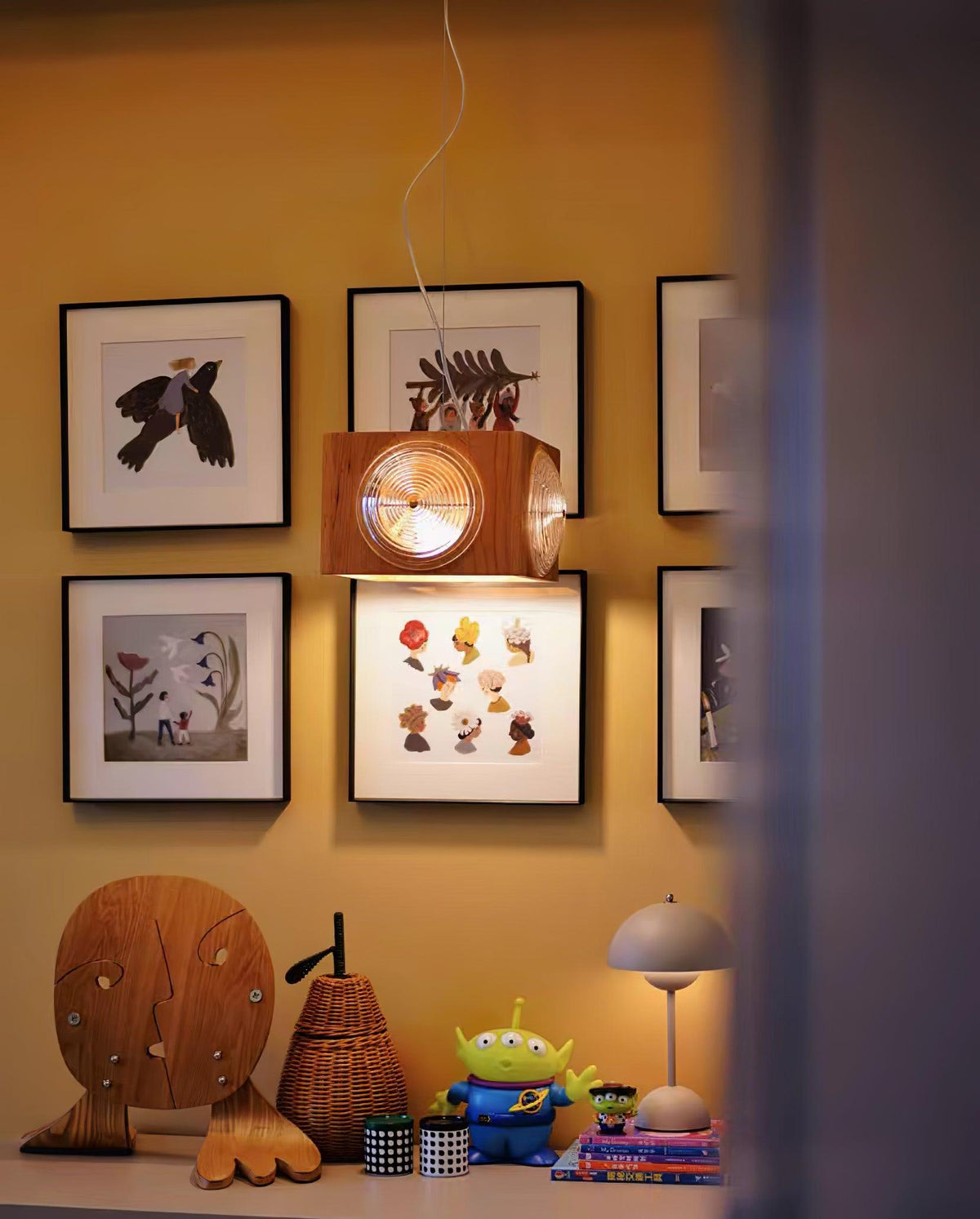 Allaeira Premium Nordic Art Wood Pendant Lamp