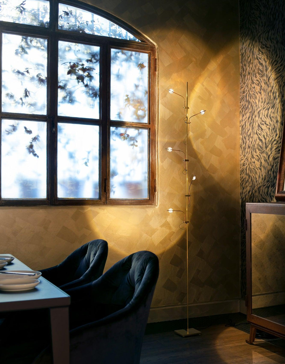 Receiv Steel Floor Lamp