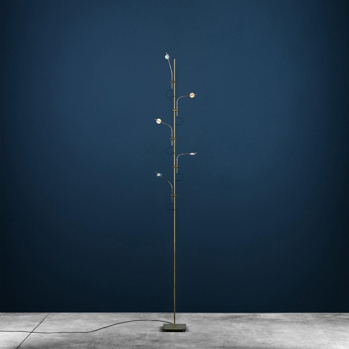 Receiv Steel Floor Lamp