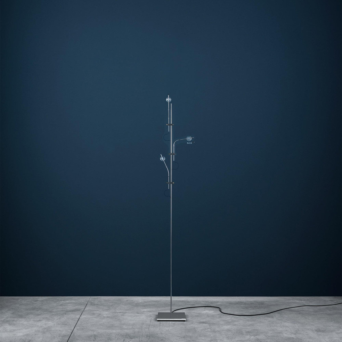 Receiv Steel Floor Lamp