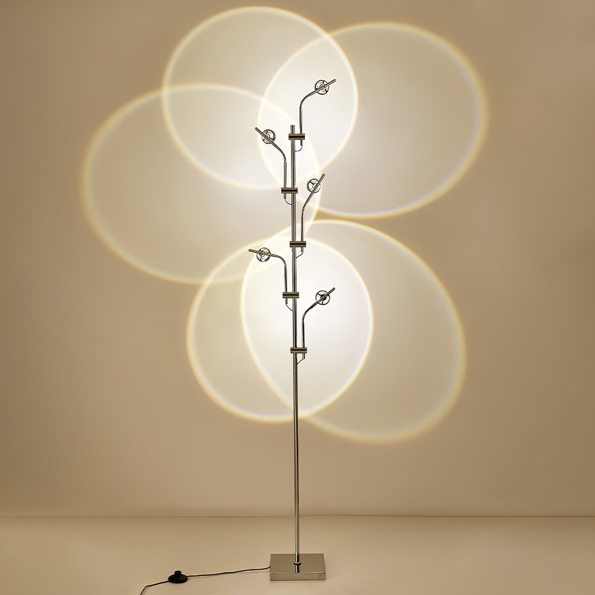 Receiv Steel Floor Lamp