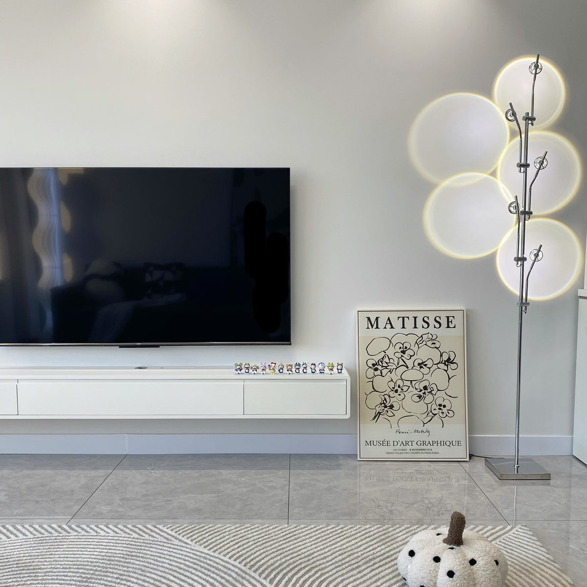 Receiv Steel Floor Lamp