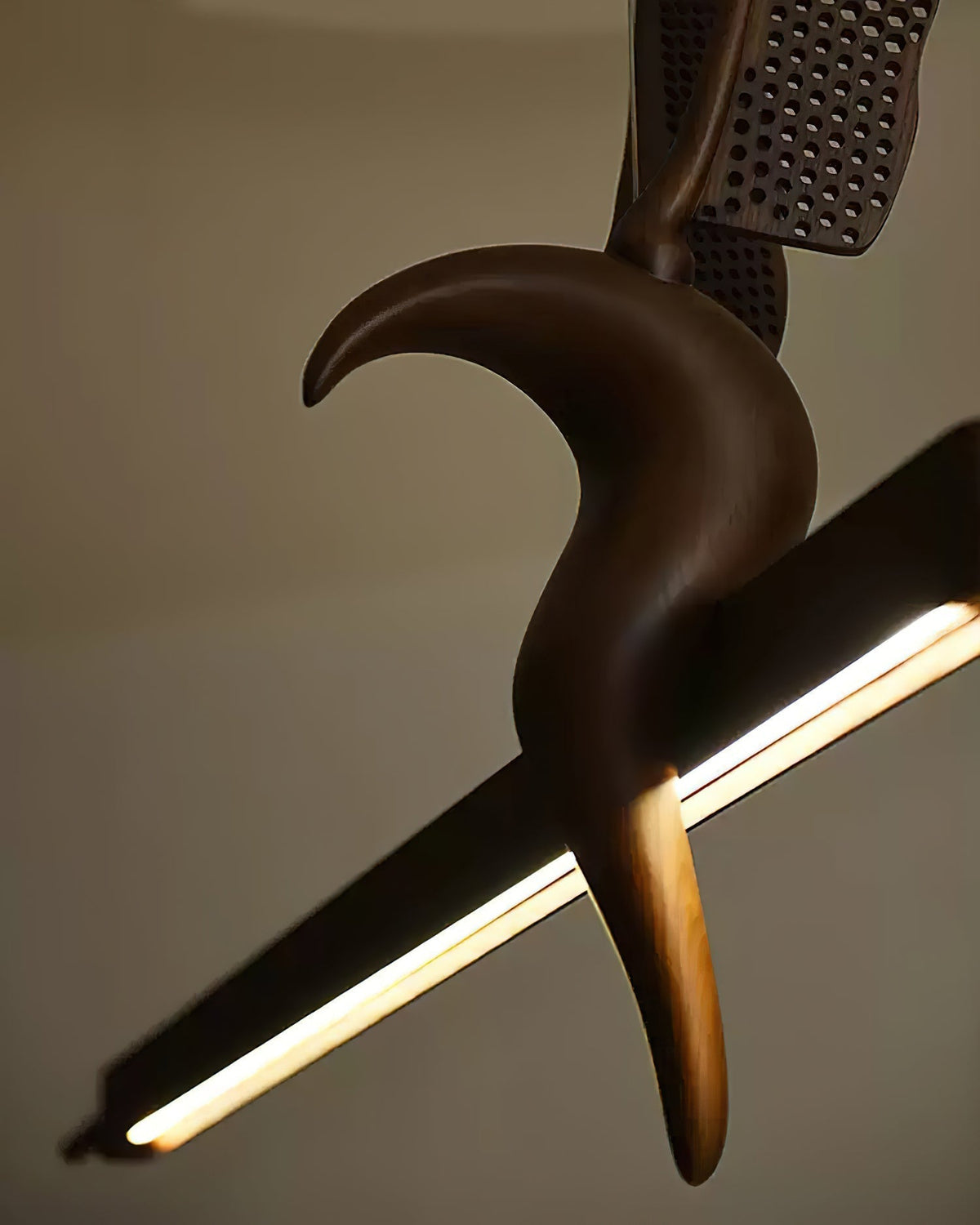 Varinisra Sculptural Oak Pendant Light