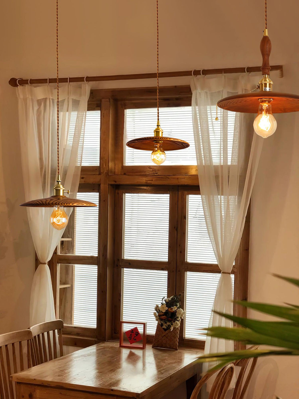 Veldra Brass Retro Pendant Light