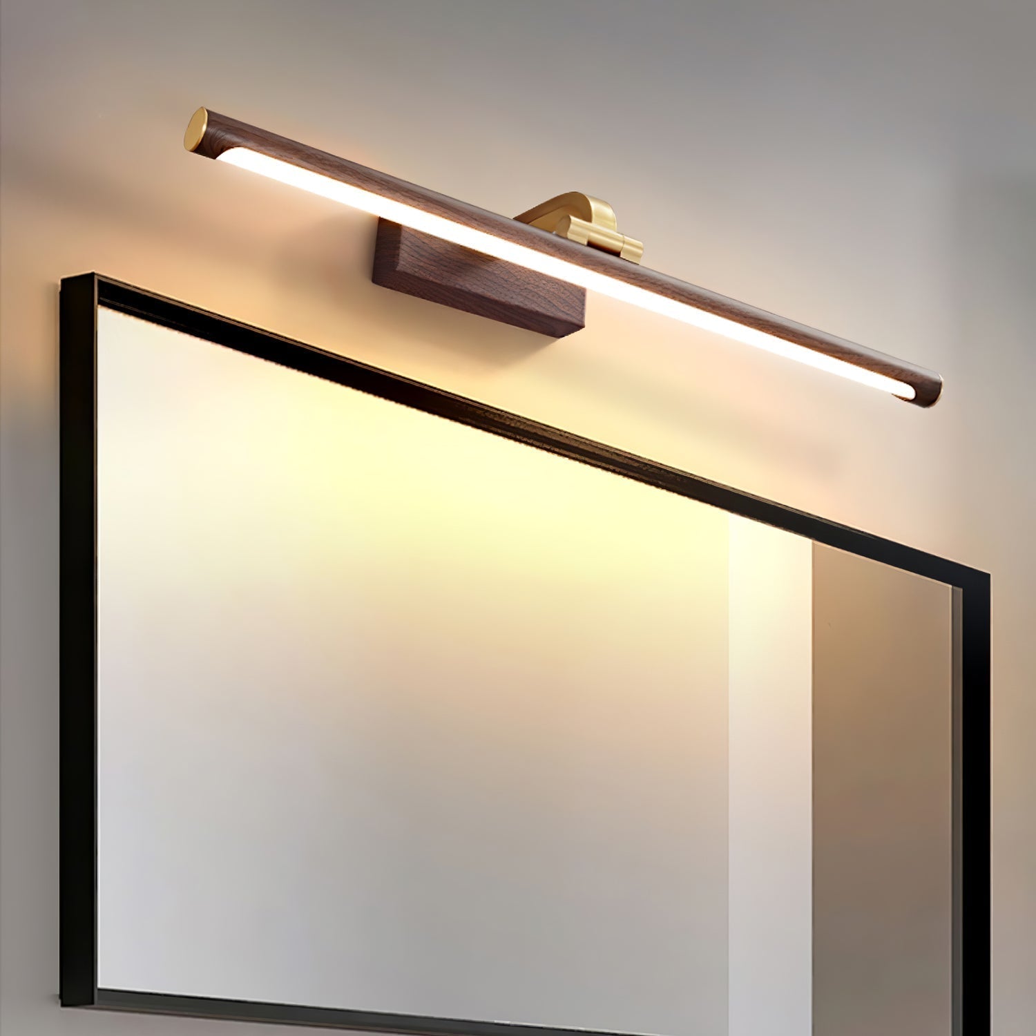 Lumare Brass Minimalist Wall Lamp