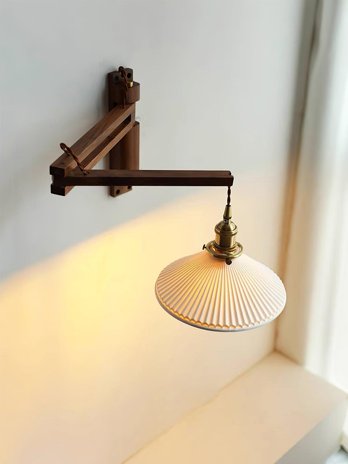 Evin Nordic Art Swing Arm Walnut Ceramic Wall Lamp
