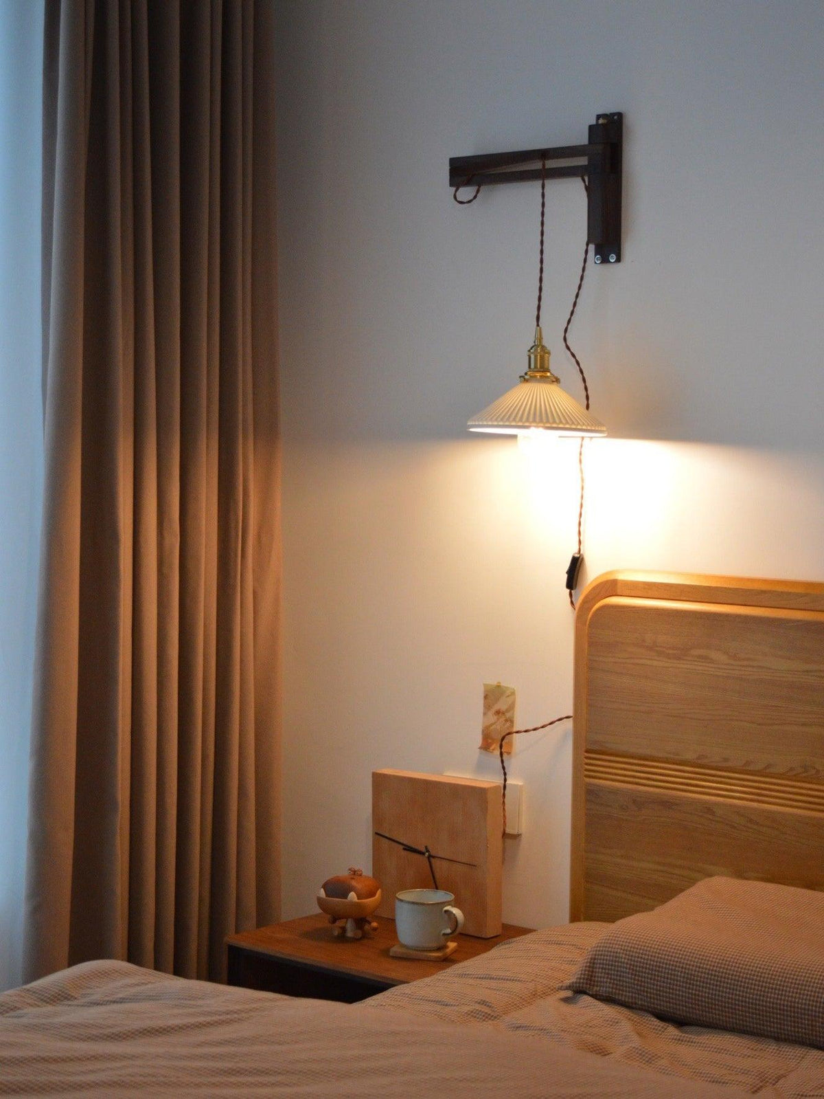 Sathen Nordic Art Telescopic Walnut Ceramic Wooden Wall Lamp