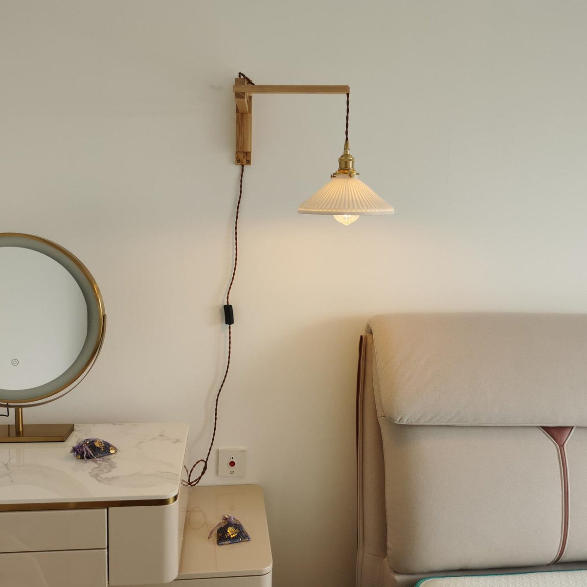 Sathen Nordic Art Telescopic Walnut Ceramic Wooden Wall Lamp