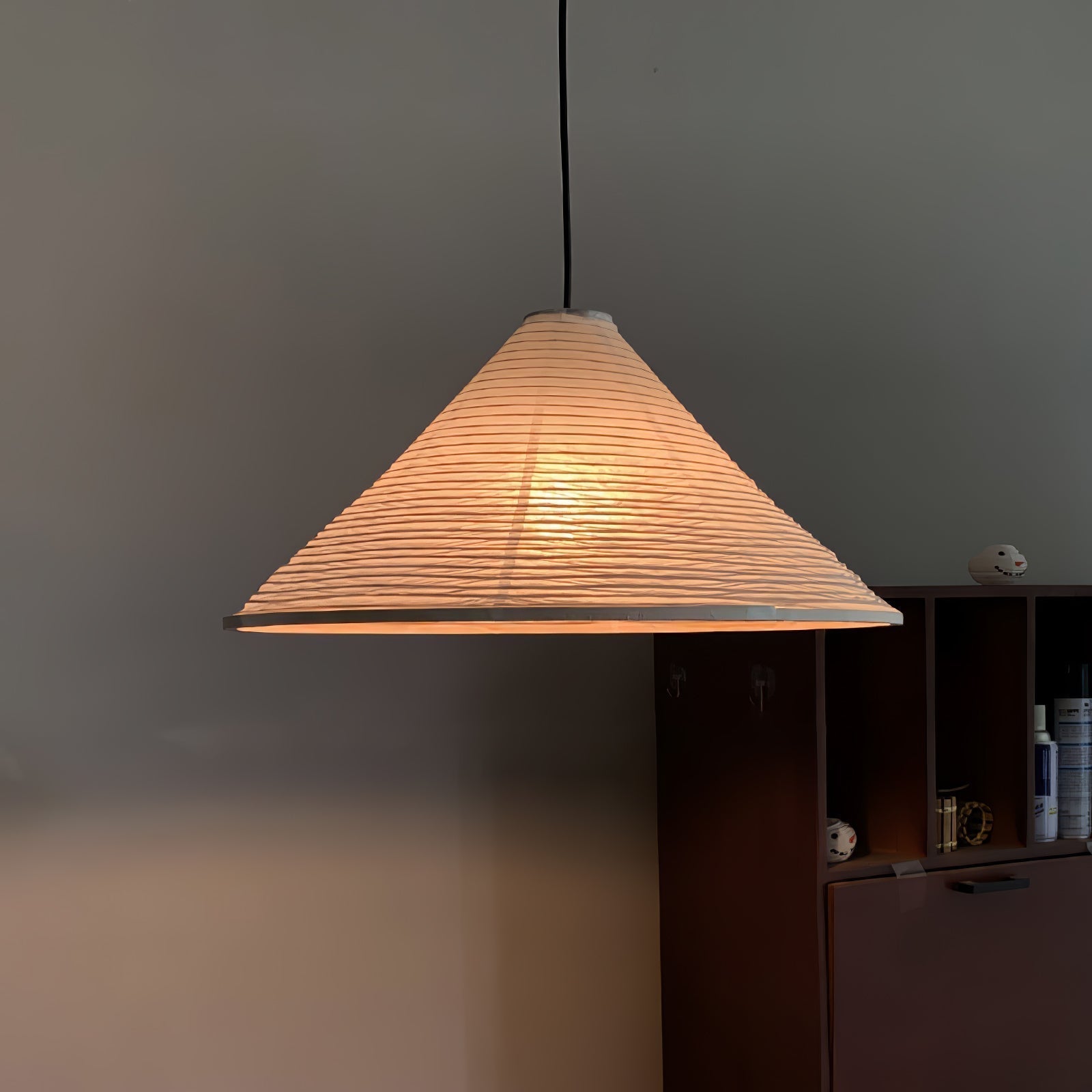 Conic Paper Pyramid Pendant Lamp
