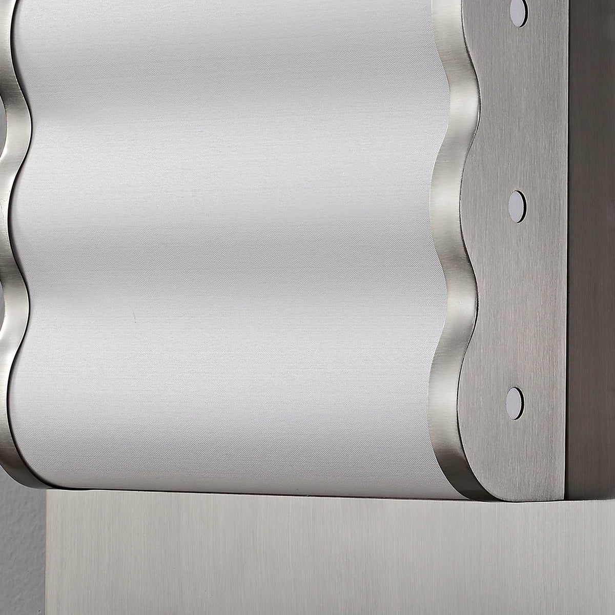 Wave Contemporary Fabric Wall lamp
