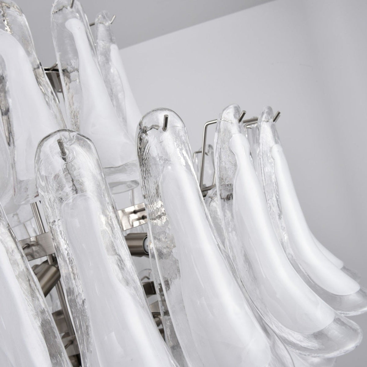 Eirivine Chandelier White Cloud Glass Petals