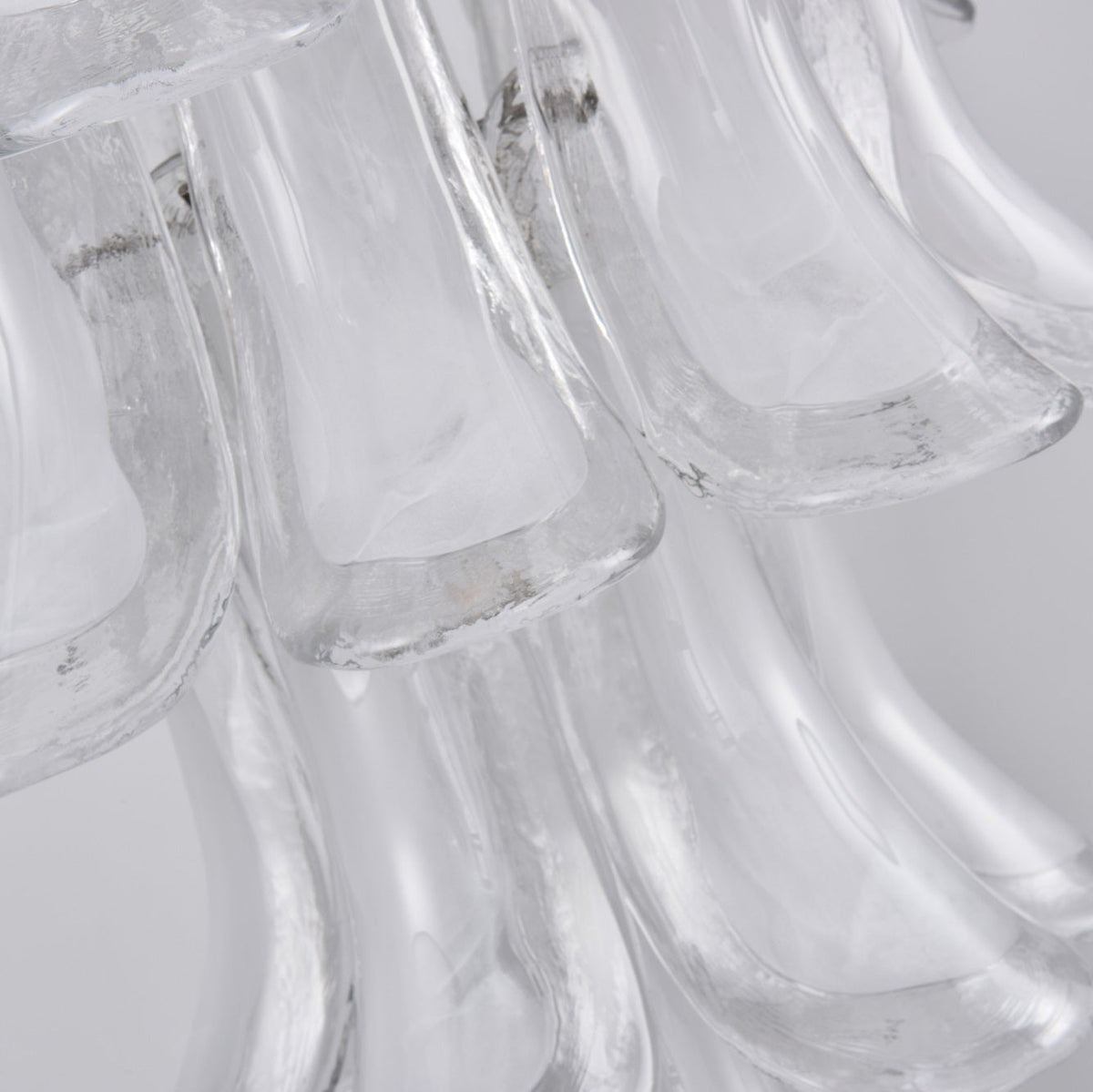 Eirivine Chandelier White Cloud Glass Petals
