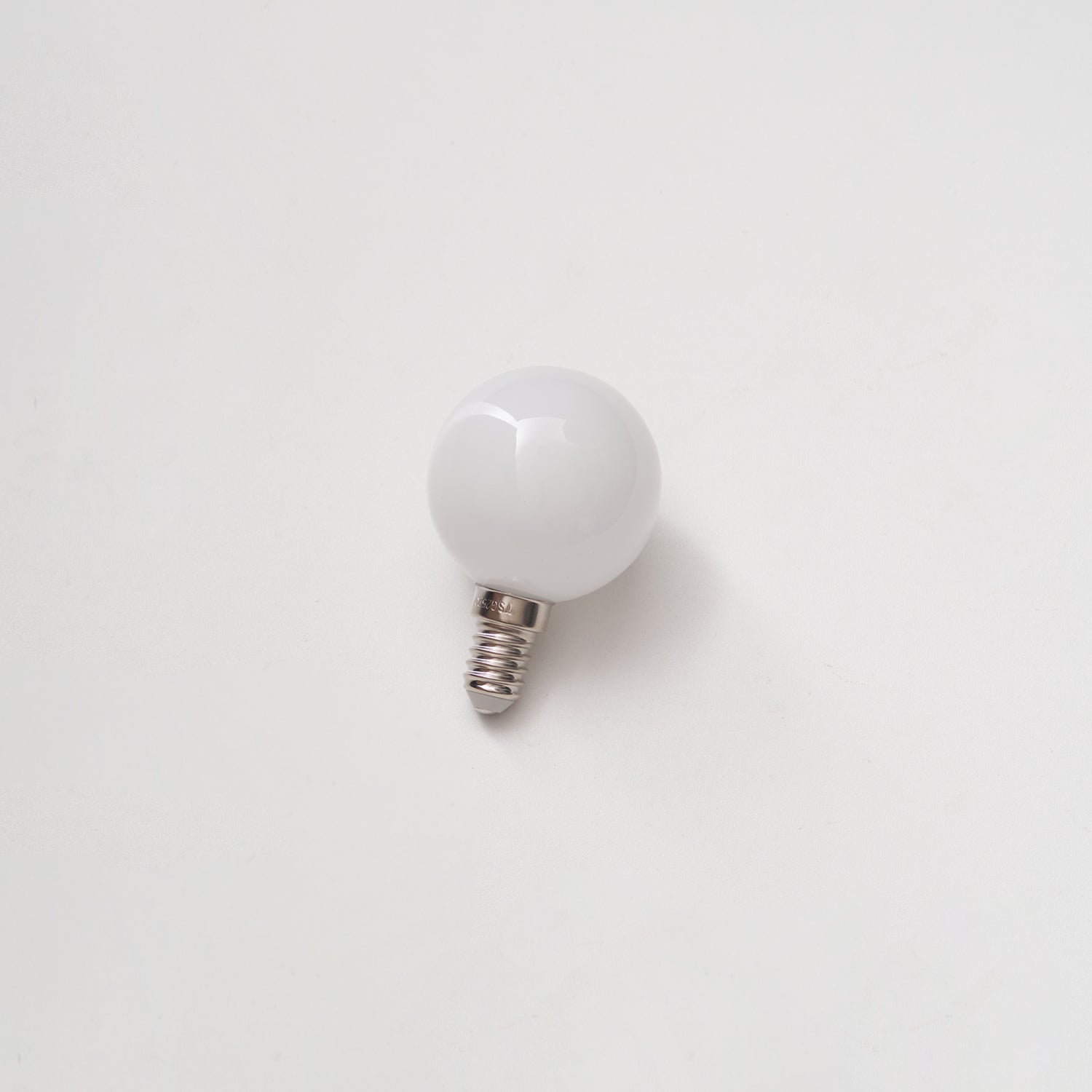 Luno LED Bulb White E14 E12 - Neutral Decor