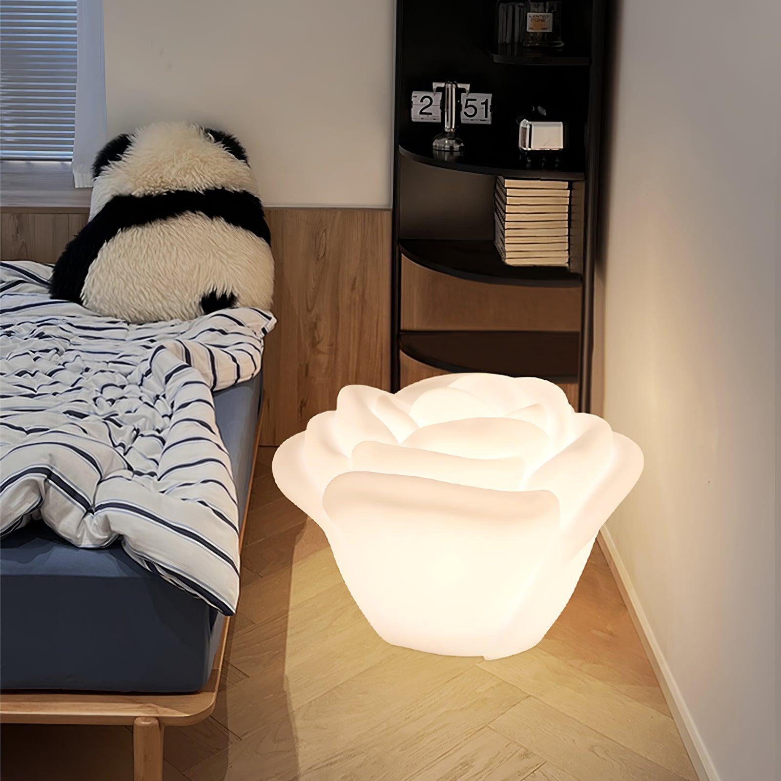 Rosebud Elegant Table Lamp