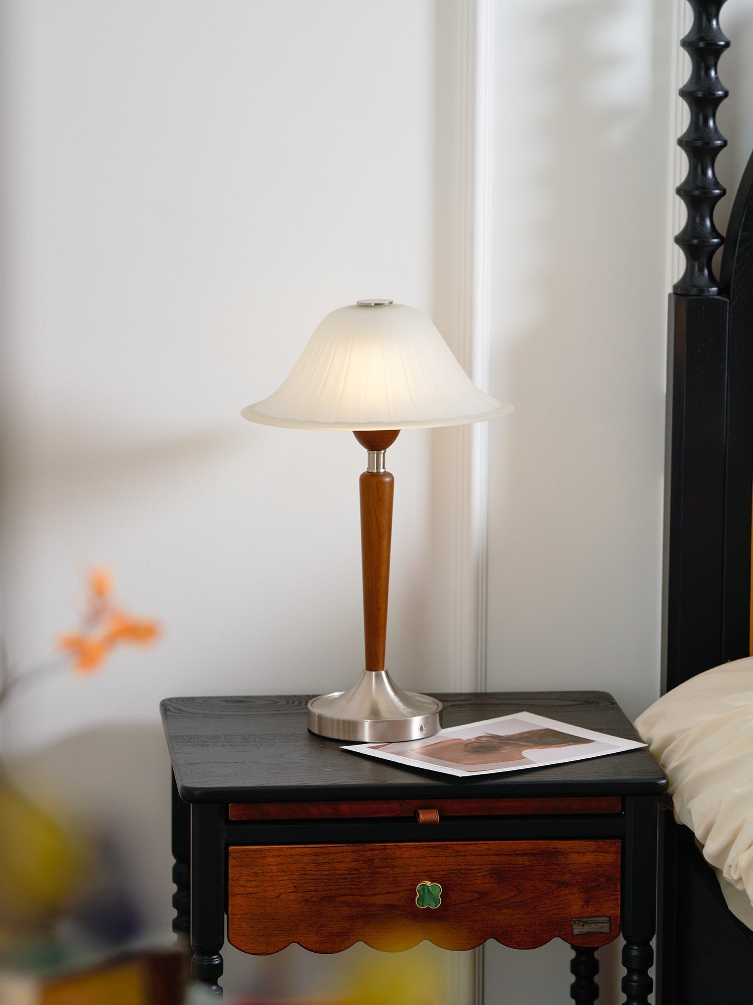 Elviveria Vintage Wood Table Lamp