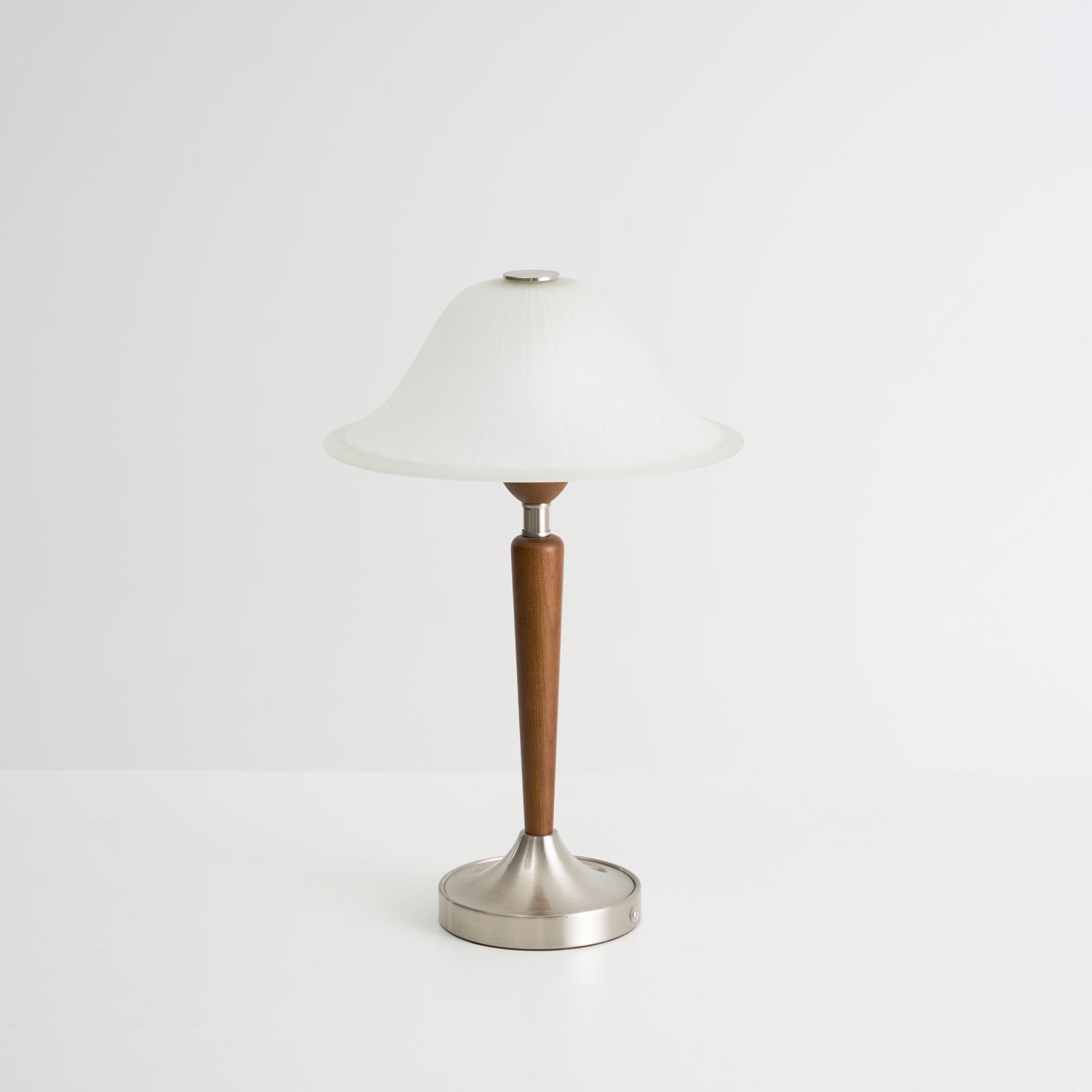 Elviveria Vintage Wood Table Lamp