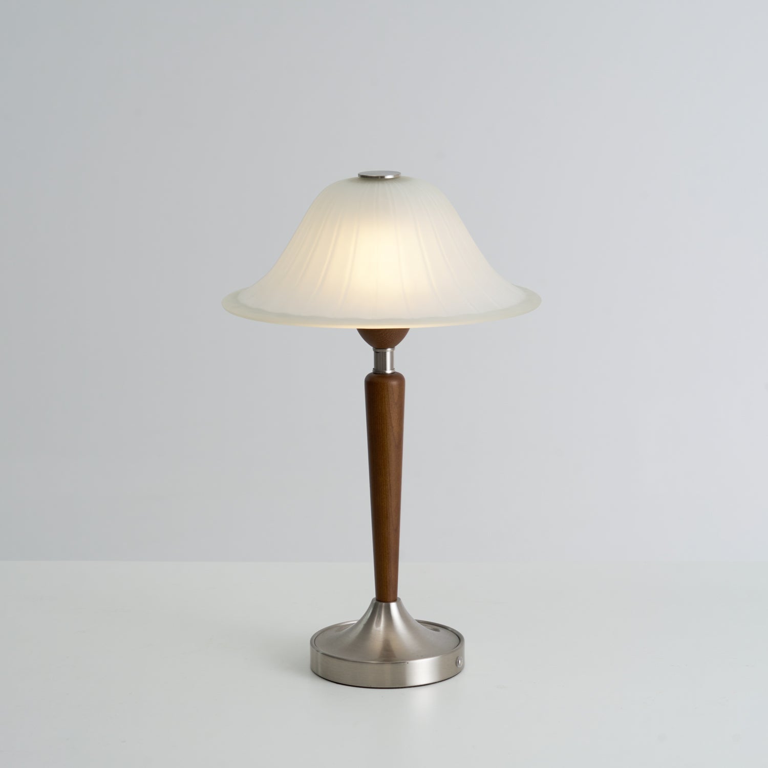 Elviveria Vintage Wood Table Lamp