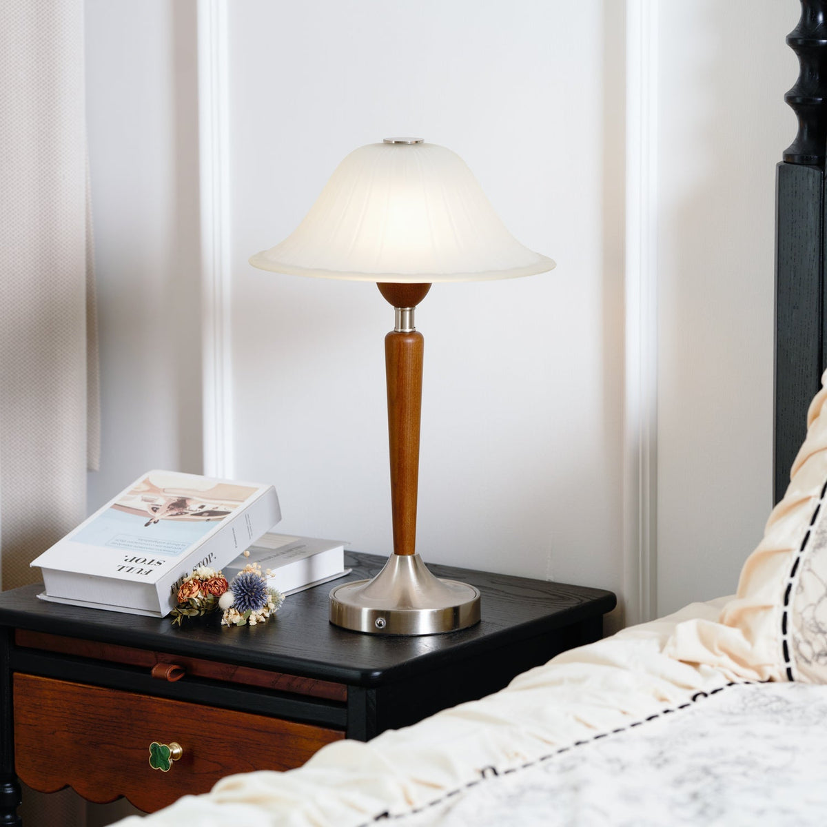 Elviveria Vintage Wood Table Lamp