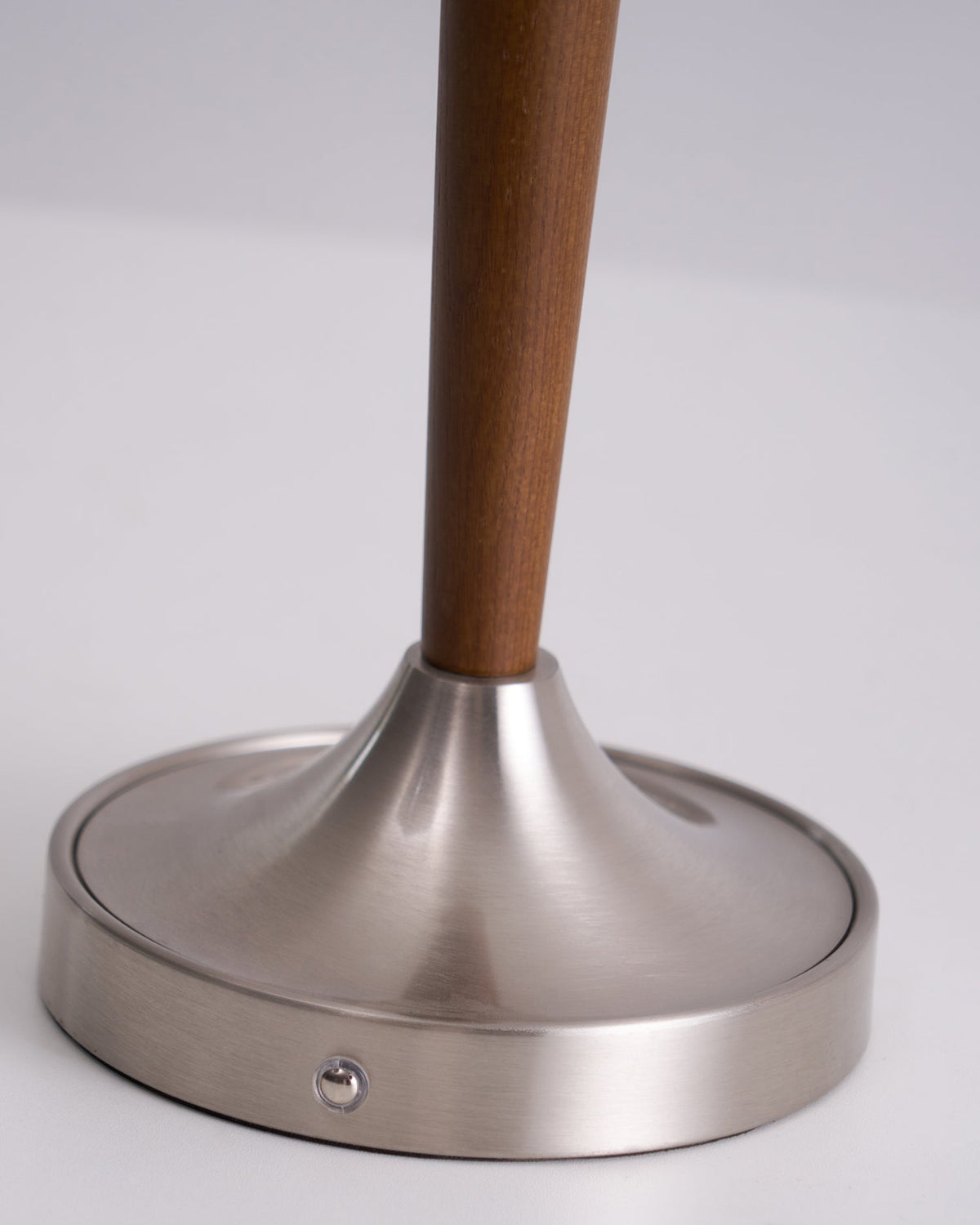 Elviveria Vintage Wood Table Lamp