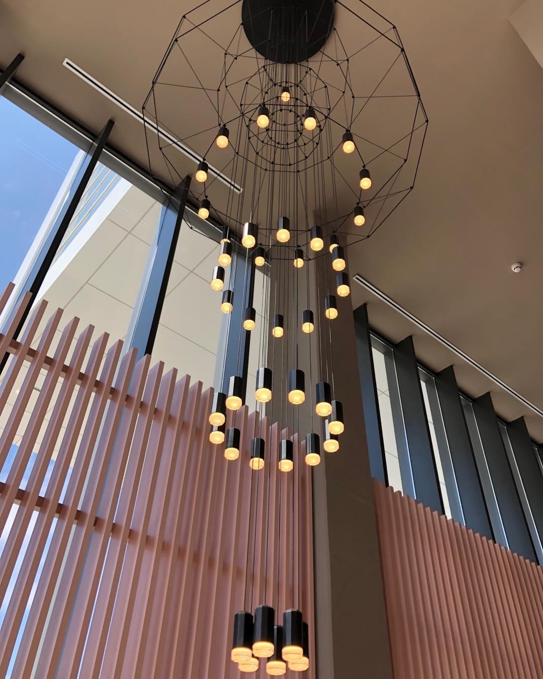 Tevenq Chandelier Lines Black Wireframe LED