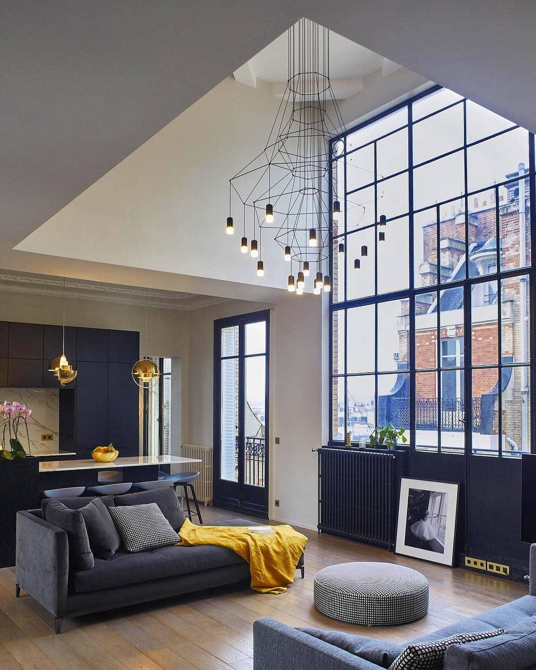 Tevenq Chandelier Lines Black Wireframe LED