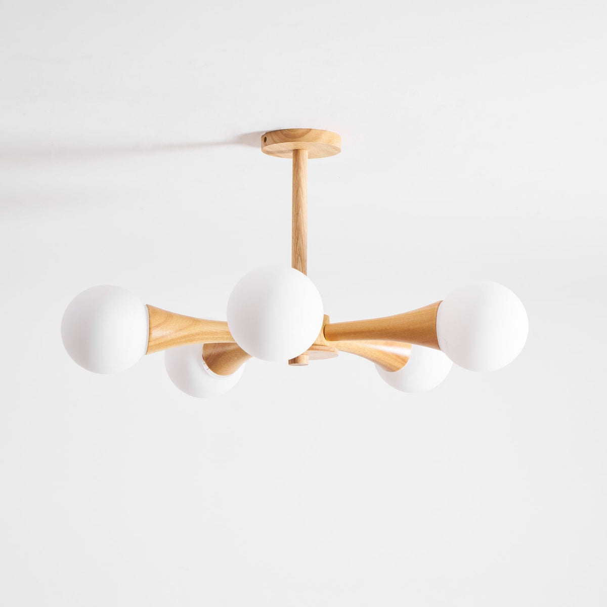 Briarshire Wooden Nera Chandelier