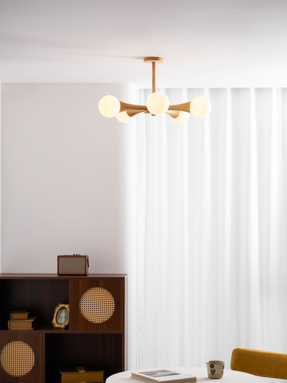 Briarshire Wooden Nera Chandelier