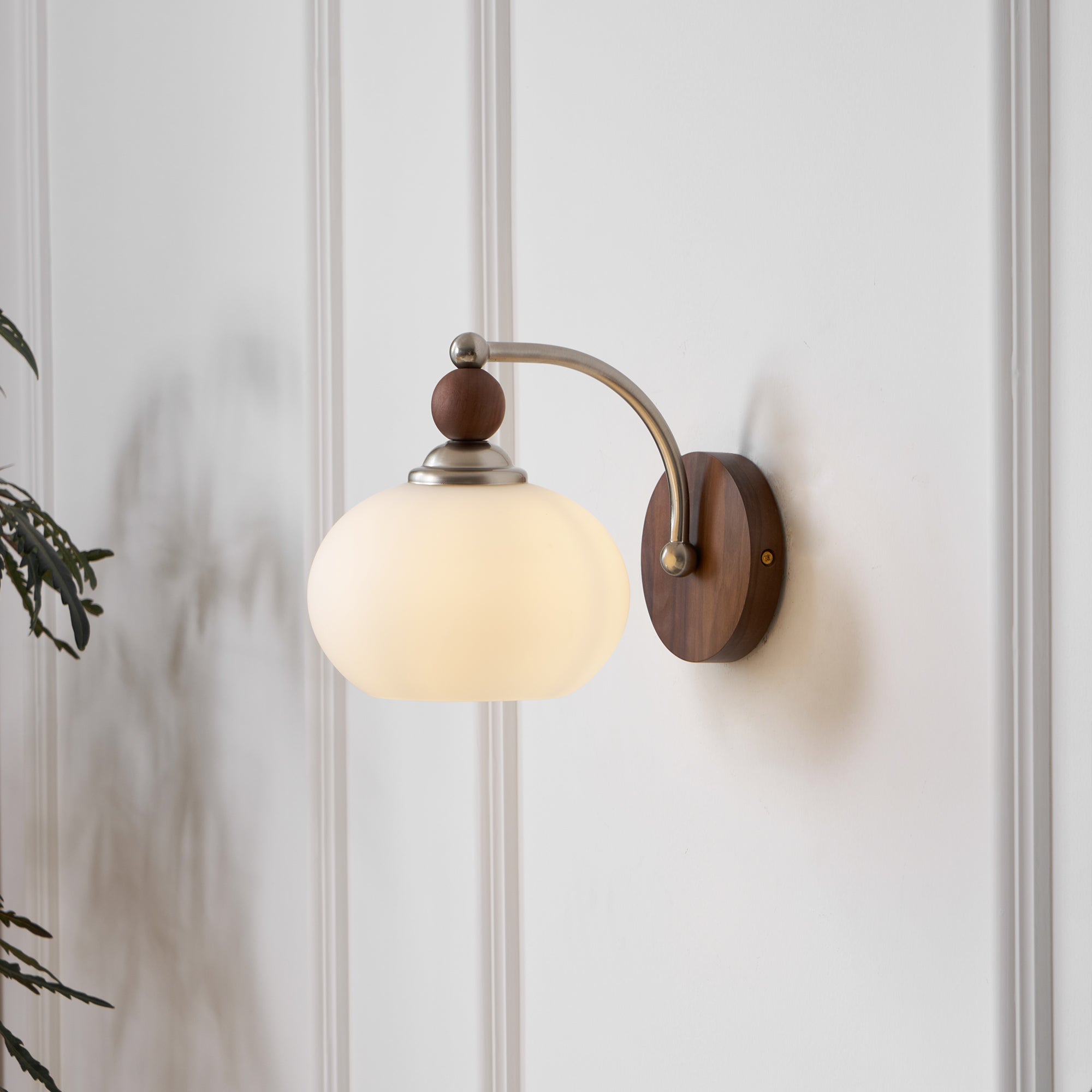 Vicare Premium Nordic Art Glass Wall Lamp