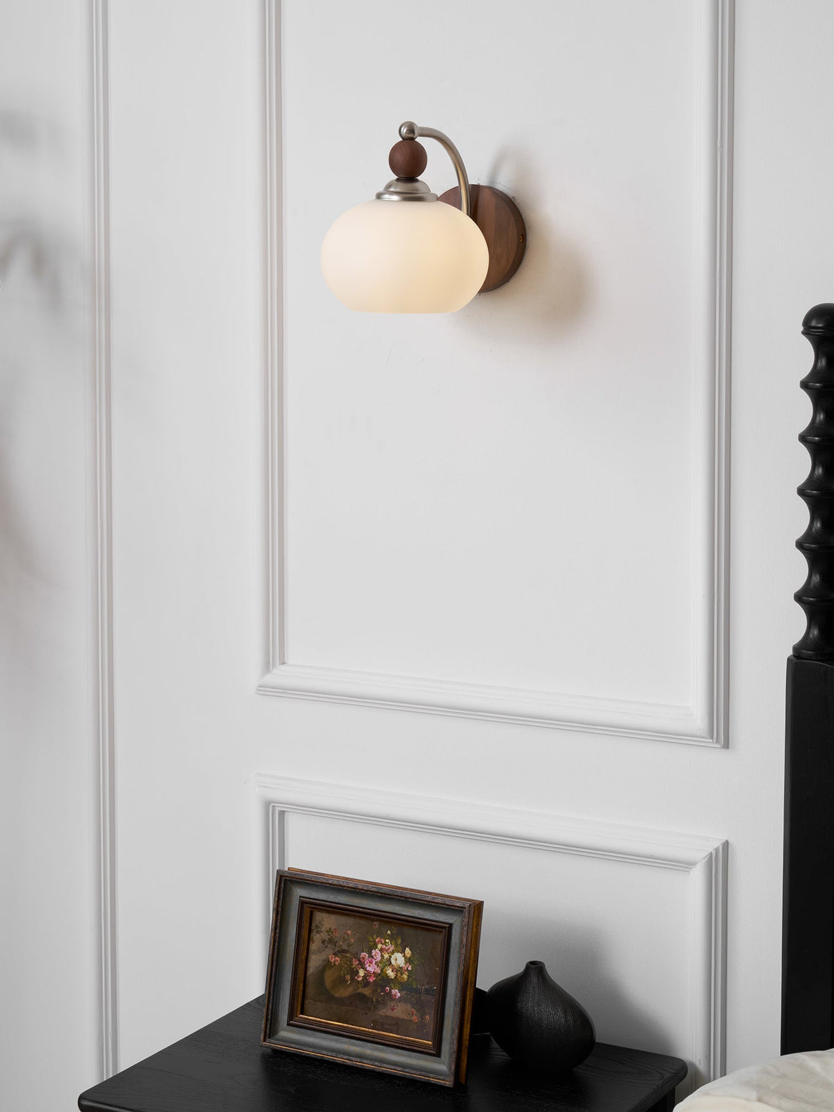 Vicare Premium Nordic Art Glass Wall Lamp
