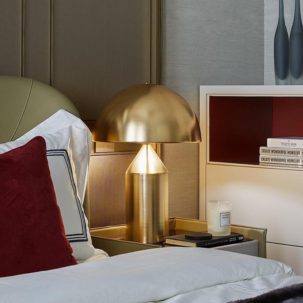 Selisina Industrial Minimalist Table Lamp