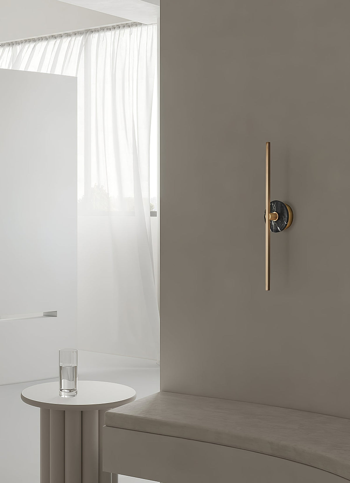 Albivine Linear Alabaster Wall Light